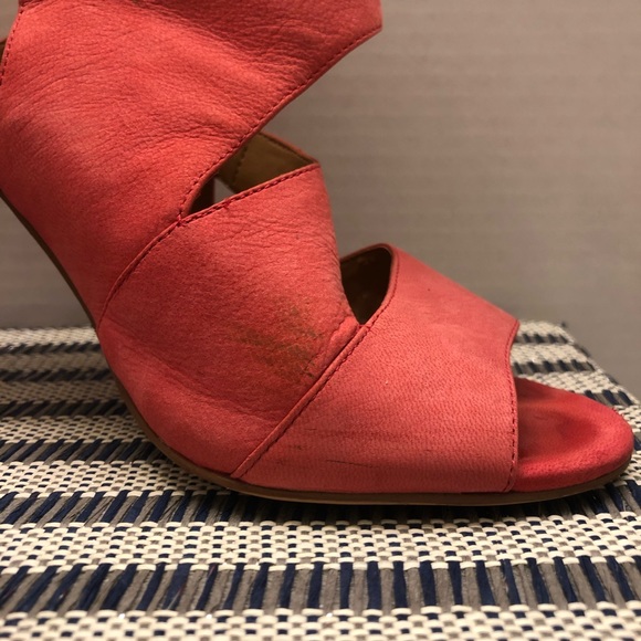 Nine West Heels - Picture 5 of 11